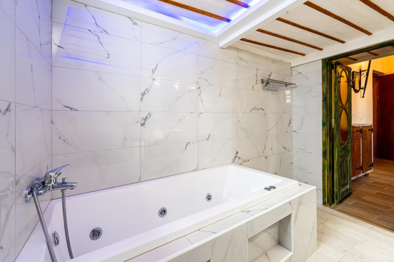Cava D"Oro Suites Rhodes City Extérieur photo