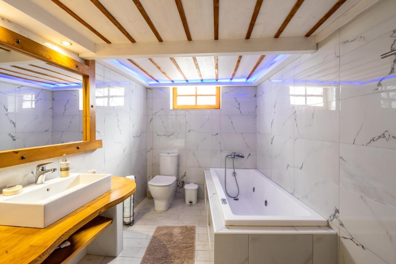 Cava D"Oro Suites Rhodes City Extérieur photo